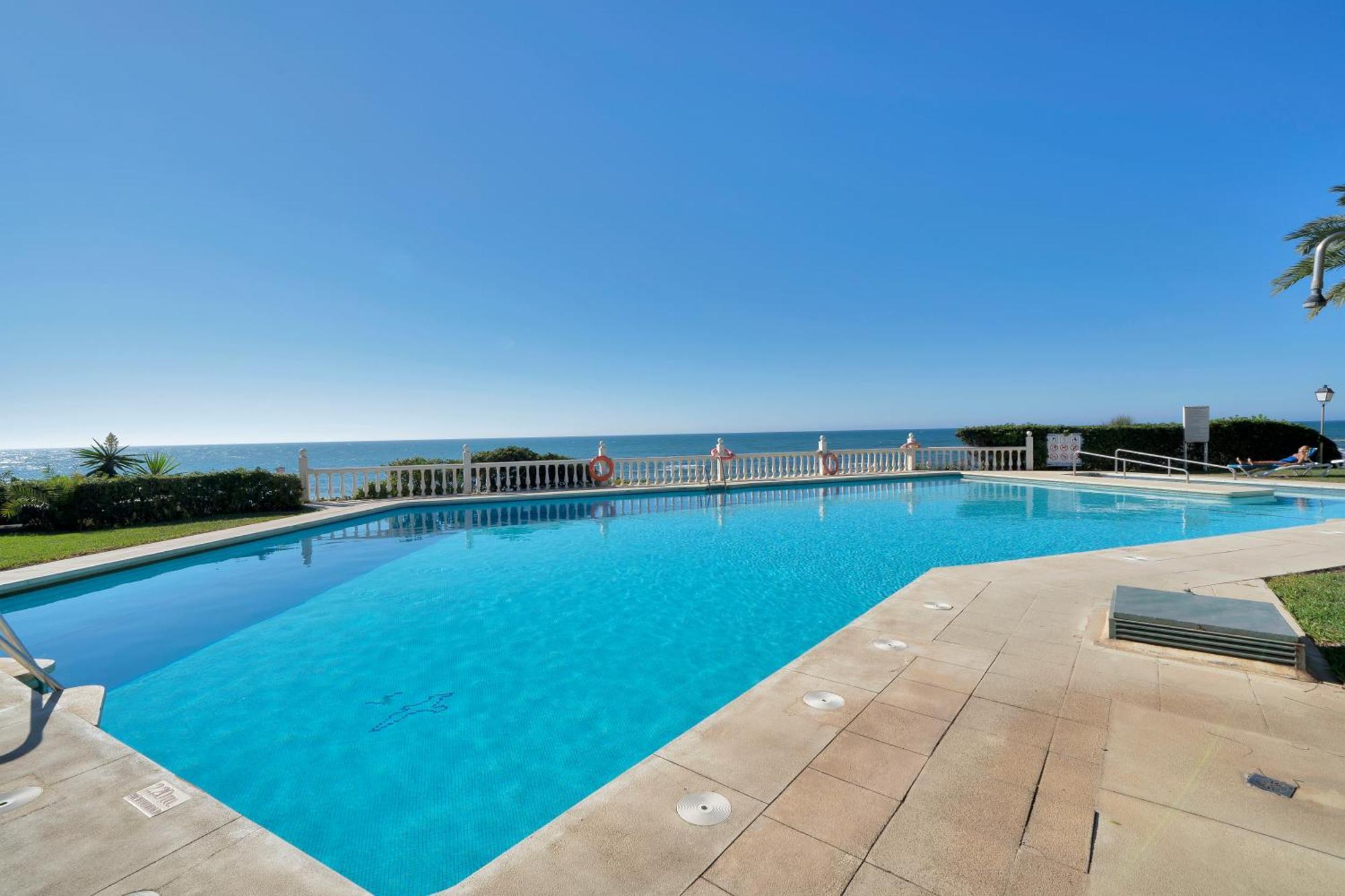 Sitio de Calahonda Casa Mar Apartamento Front Beach Con Wifi, Piscina, Padel Y Tenis - Lubina Del Sol מראה חיצוני תמונה